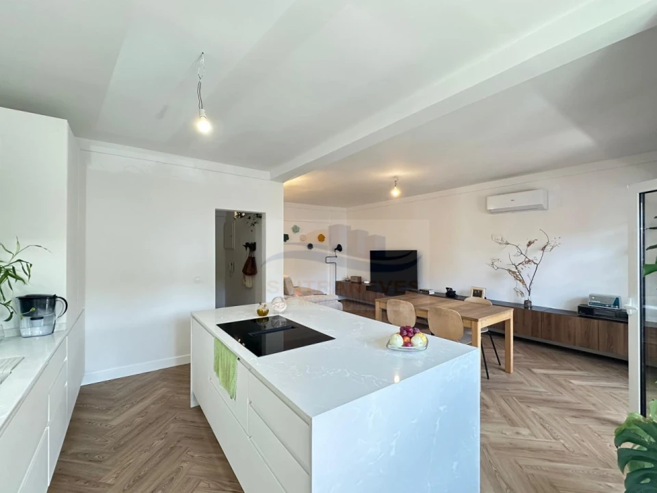 Apartamento T3 para Venda em Alfragide Foto 14