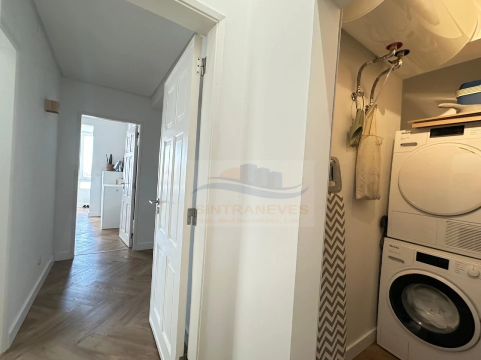 Apartamento T3 para Venda em Alfragide Foto 18