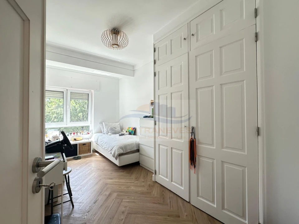 Apartamento T3 para Venda em Alfragide Foto 21