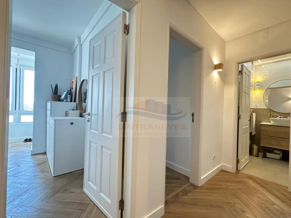 Apartamento T3 para Venda em Alfragide Foto 26