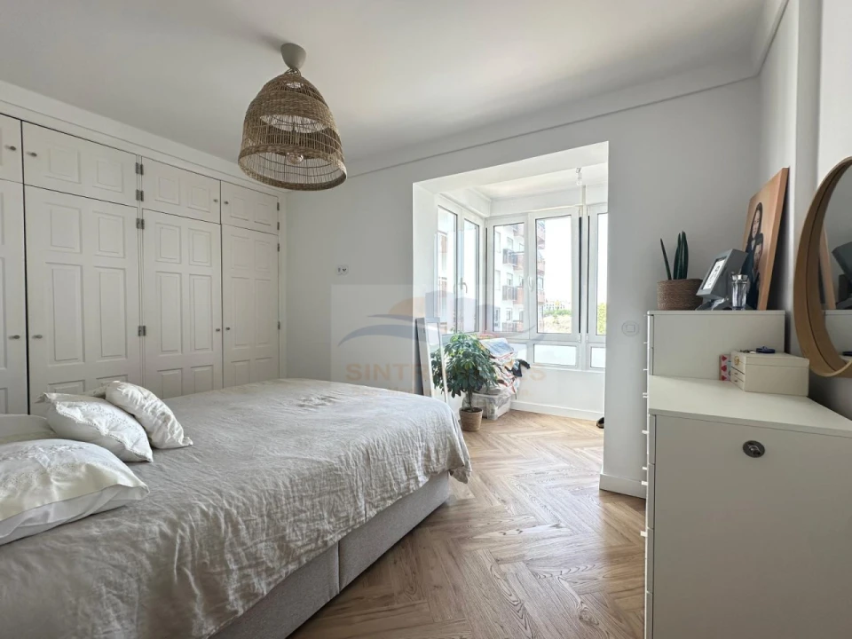 Apartamento T3 para Venda em Alfragide Foto 29