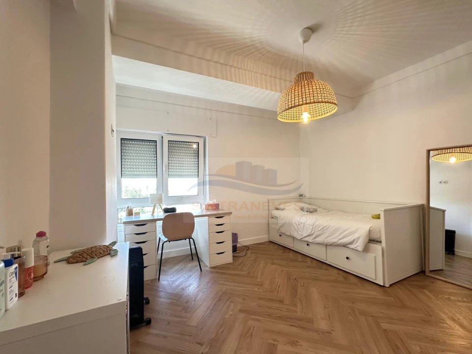 Apartamento T3 para Venda em Alfragide Foto 37
