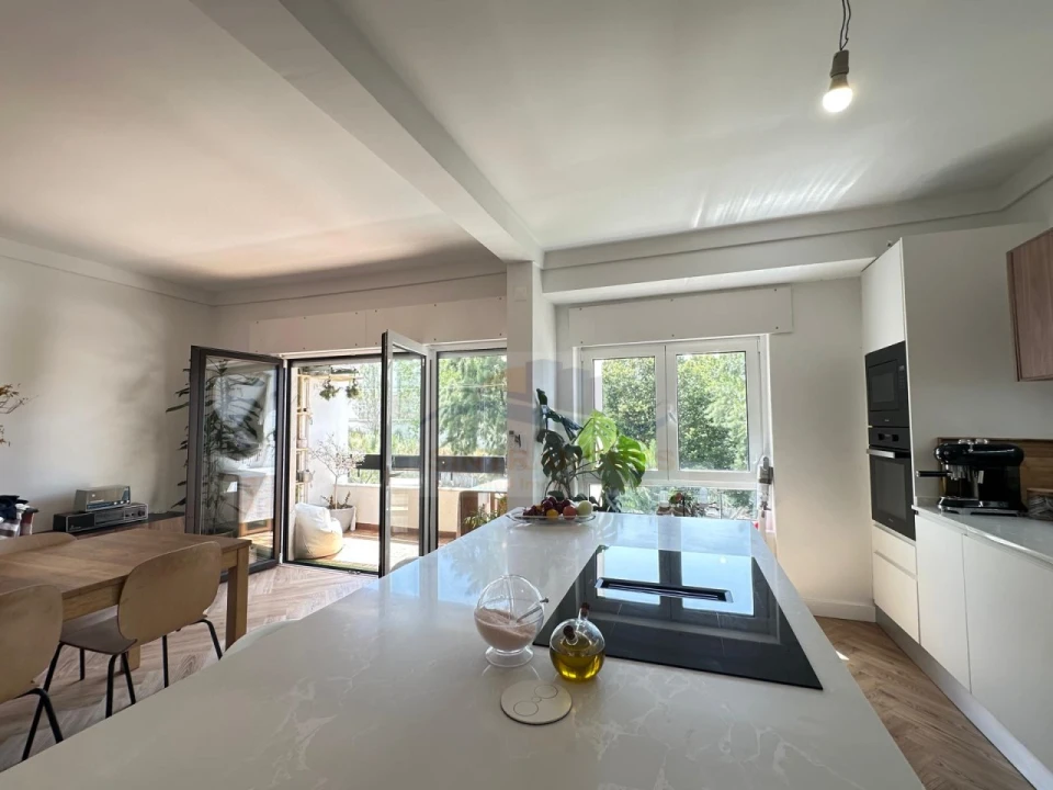 Apartamento T3 para Venda em Alfragide Foto 56