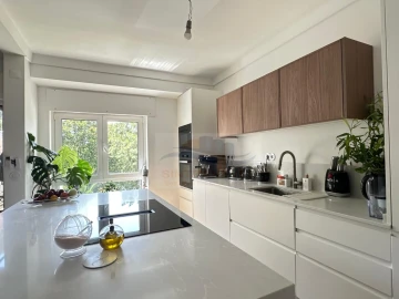 Apartamento T3 para Venda em Alfragide