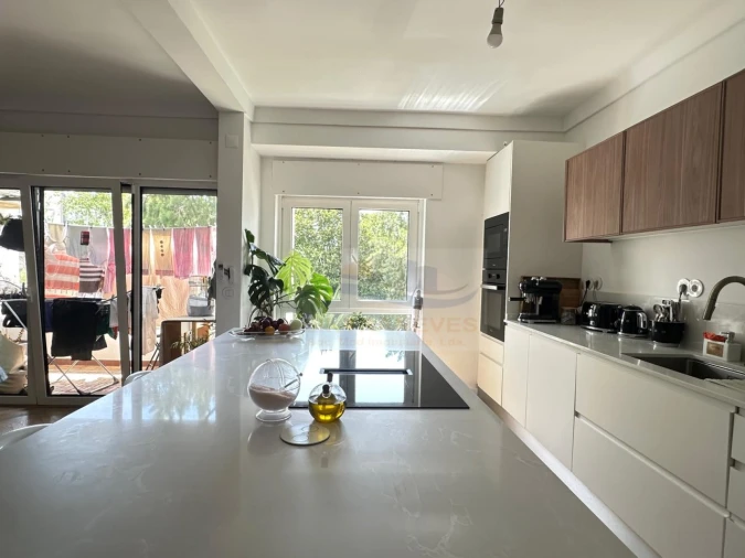 Apartamento T3 para Venda em Alfragide Foto 13