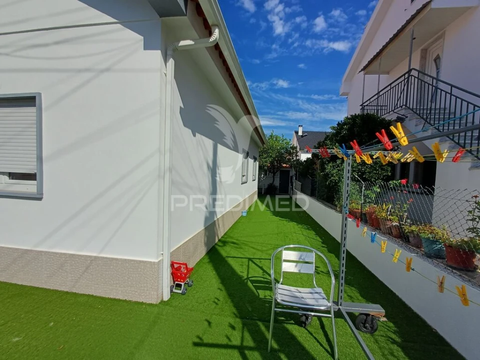 Moradia T3 para Venda em Quinta do Conde Foto 5