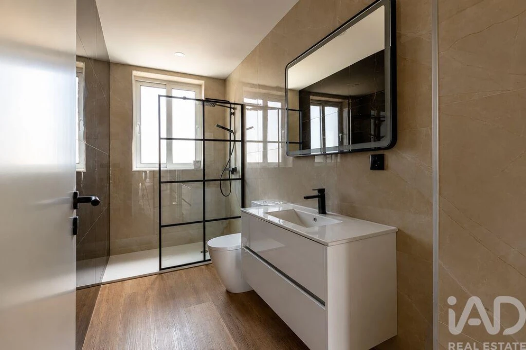 Apartamento T2 para Venda em Vila Cova da Lixa e Borba de Godim Foto 11