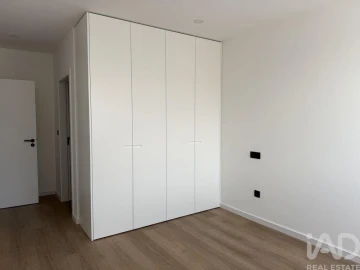 Apartamento T2 para Venda em Vila Cova da Lixa e Borba de Godim
