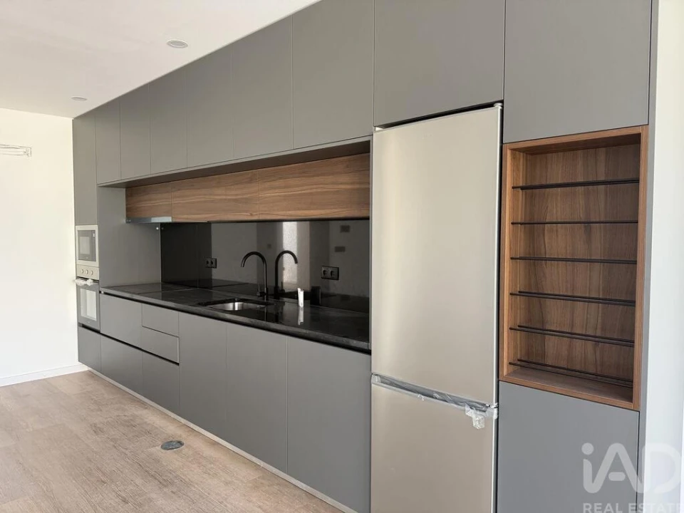 Apartamento T2 para Venda em Vila Cova da Lixa e Borba de Godim Foto 8