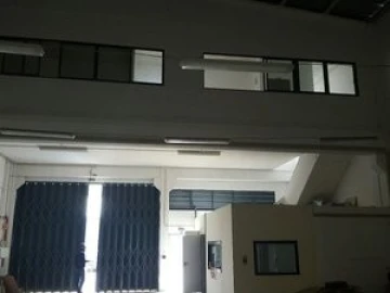 Armazém para Arrendamento em Atalaia e Alto Estanqueiro-Jardia