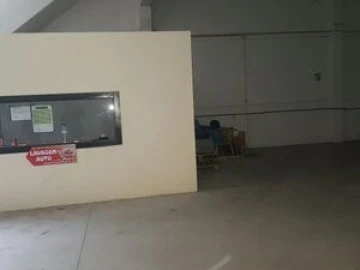Armazém para Arrendamento em Atalaia e Alto Estanqueiro-Jardia