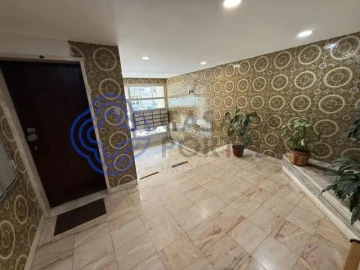 Apartamento T2 para Venda em Oeiras e São Julião da Barra, Paço de Arcos e Caxias