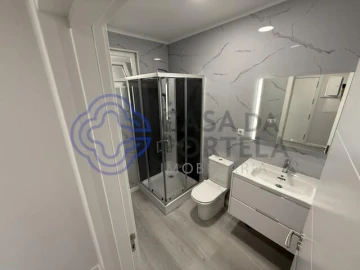 Apartamento T2 para Venda em Oeiras e São Julião da Barra, Paço de Arcos e Caxias
