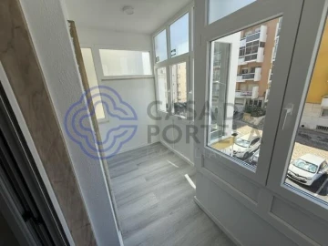 Apartamento T2 para Venda em Oeiras e São Julião da Barra, Paço de Arcos e Caxias