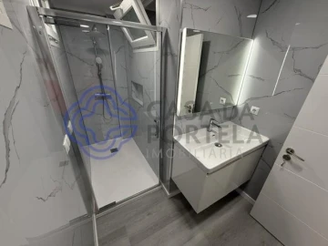 Apartamento T2 para Venda em Oeiras e São Julião da Barra, Paço de Arcos e Caxias