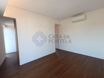 Apartamento T4 para Venda em Bougado (São Martinho e Santiago)