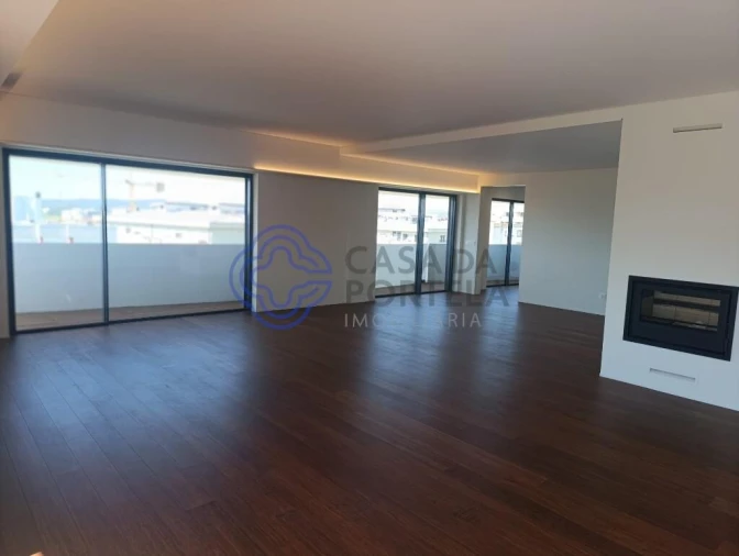 Apartamento T4 para Venda em Bougado (São Martinho e Santiago) Foto 3