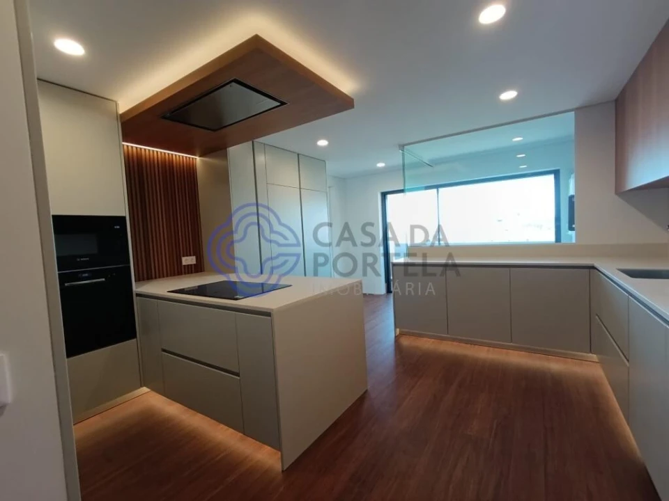 Apartamento T4 para Venda em Bougado (São Martinho e Santiago) Foto 7