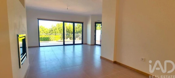Moradia para Venda em Guia