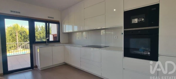 Moradia para Venda em Guia