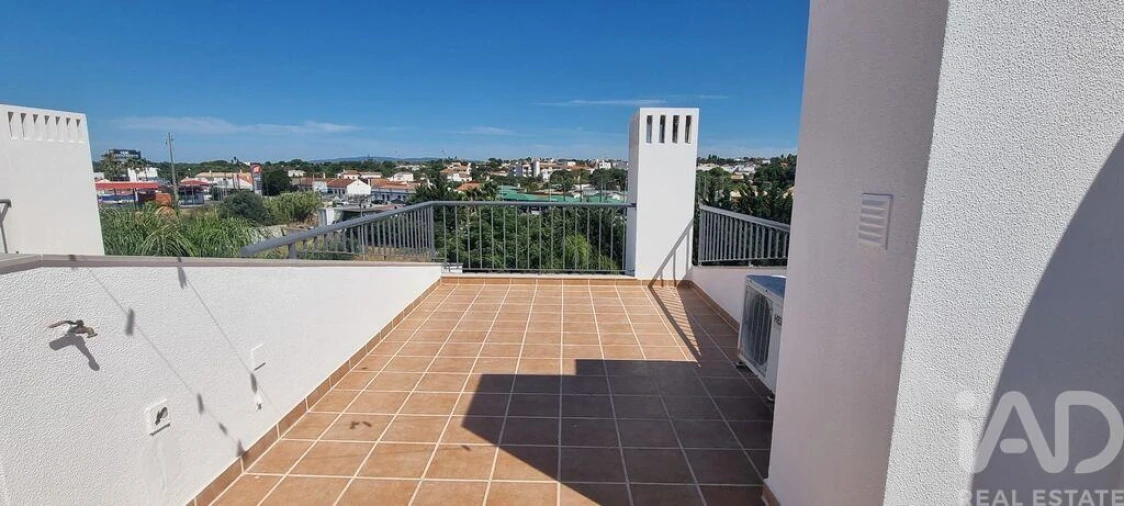 Moradia para Venda em Guia Foto 39
