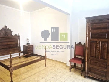 Moradia T5 para Venda em Safara e Santo Aleixo da Restauração