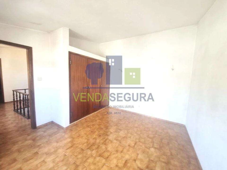 Moradia T5 para Venda em Safara e Santo Aleixo da Restauração Foto 14