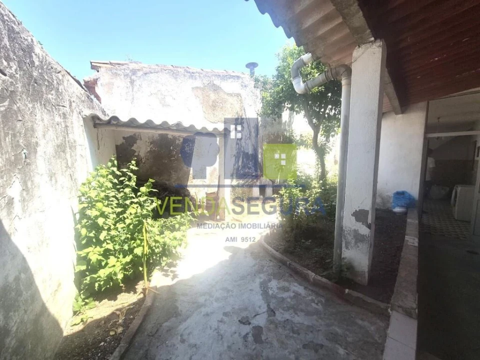 Moradia T5 para Venda em Safara e Santo Aleixo da Restauração Foto 33