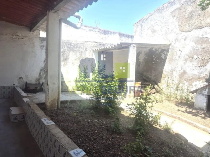 Moradia T5 para Venda em Safara e Santo Aleixo da Restauração Foto 32