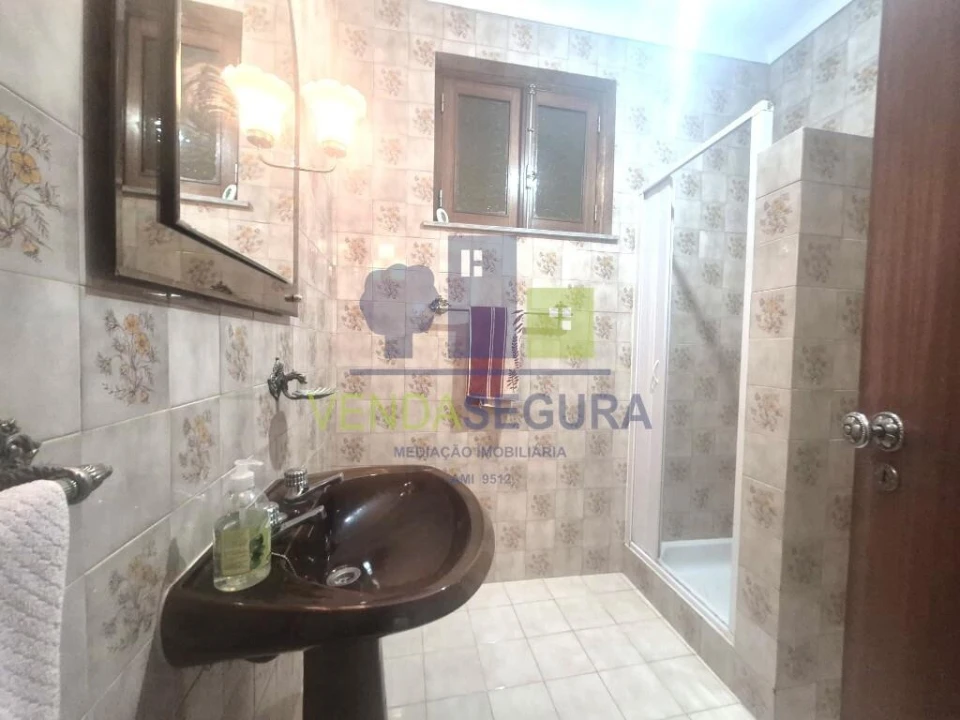 Moradia T5 para Venda em Safara e Santo Aleixo da Restauração Foto 22