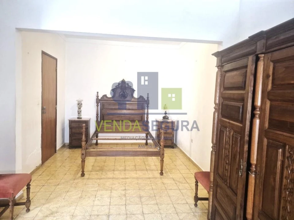Moradia T5 para Venda em Safara e Santo Aleixo da Restauração Foto 17