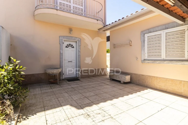 Moradia T3 para Venda em Quinta do Conde Foto 5