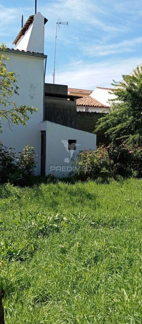 Moradia T2 para Venda em Espírito Santo, Nossa Senhora da Graça e São Simão