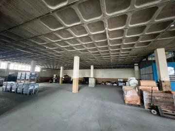 Armazém para Arrendamento em Barcarena