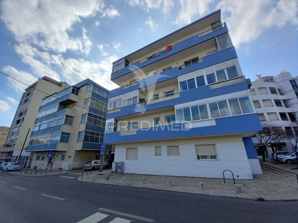Apartamento T4 para Venda em Laranjeiro e Feijó Foto 1