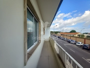 Apartamento T4 para Venda em Laranjeiro e Feijó