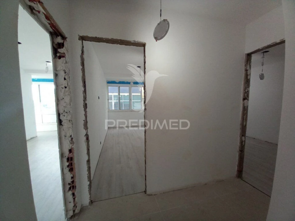 Apartamento T4 para Venda em Laranjeiro e Feijó Foto 19