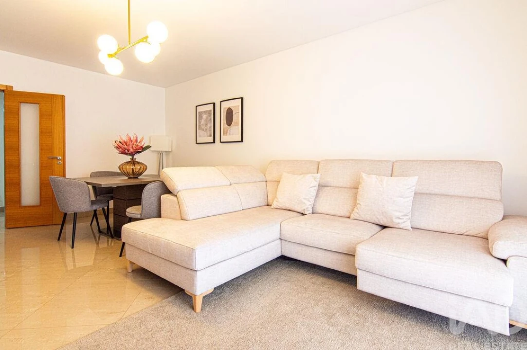 Apartamento T2 para Venda em Quarteira Foto 4