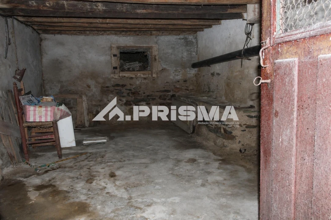 Moradia T1 para Venda em Cebolais de Cima e Retaxo Foto 52