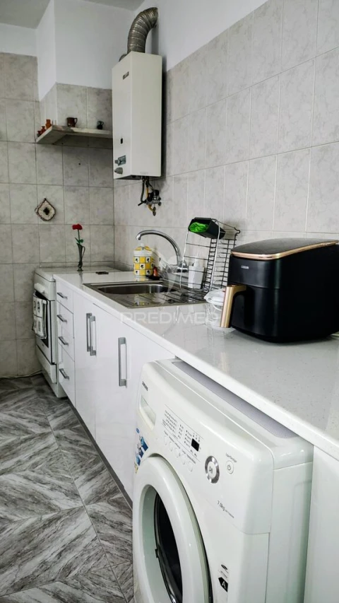 Moradia T3 para Venda em Estômbar e Parchal