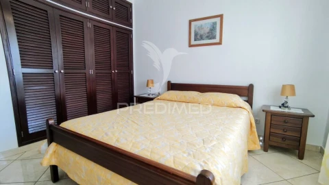 Moradia T3 para Venda em Estômbar e Parchal