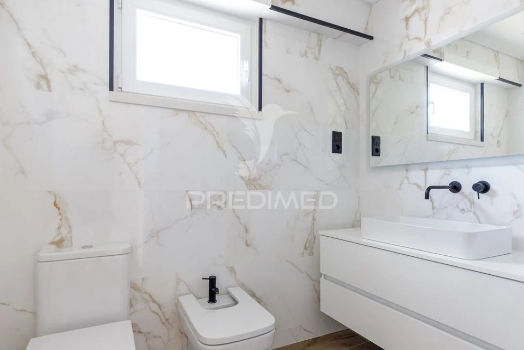 Apartamento T3 para Venda em Santa Iria de Azoia, São João da Talha e Bobadela Foto 13