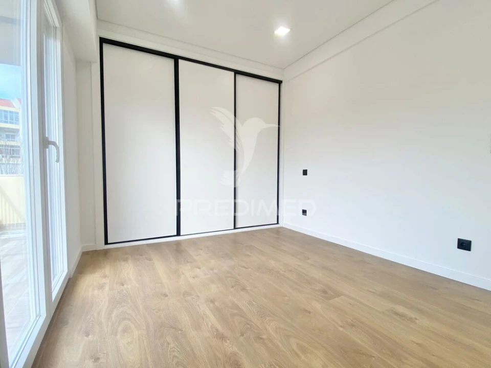 Apartamento T3 para Venda em Santa Iria de Azoia, São João da Talha e Bobadela Foto 15