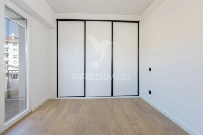 Apartamento T3 para Venda em Santa Iria de Azoia, São João da Talha e Bobadela