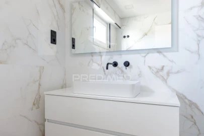 Apartamento T3 para Venda em Santa Iria de Azoia, São João da Talha e Bobadela