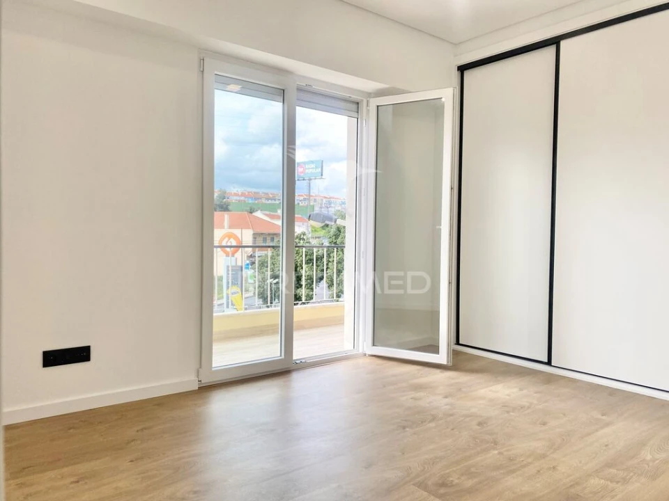 Apartamento T3 para Venda em Santa Iria de Azoia, São João da Talha e Bobadela Foto 14
