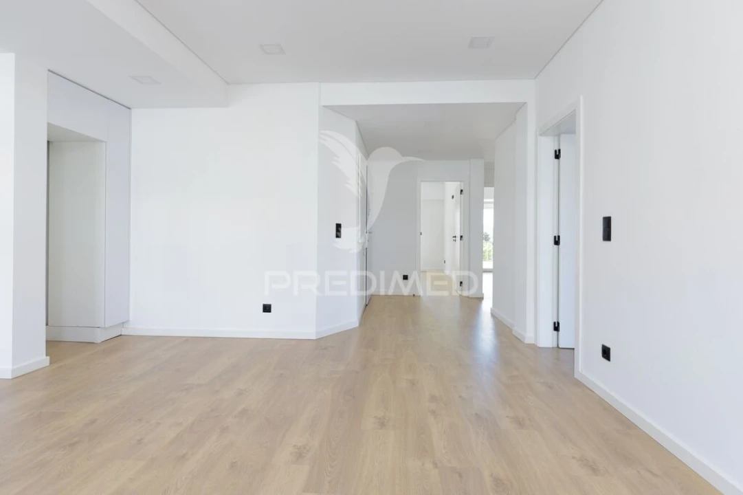 Apartamento T3 para Venda em Santa Iria de Azoia, São João da Talha e Bobadela Foto 8