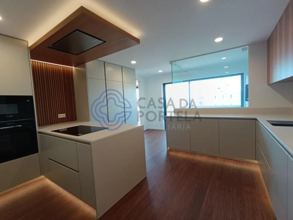 Apartamento T5 para Venda em Bougado (São Martinho e Santiago) Foto 4