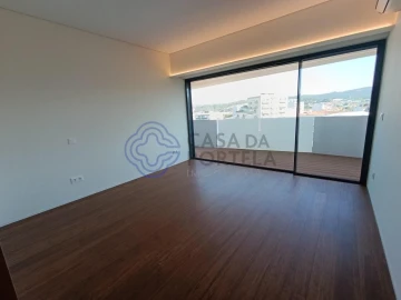 Apartamento T5 para Venda em Bougado (São Martinho e Santiago)
