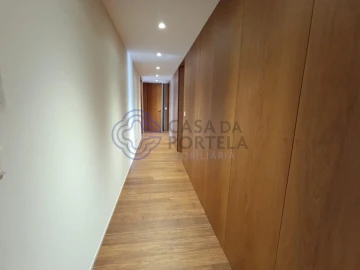 Apartamento T5 para Venda em Bougado (São Martinho e Santiago)